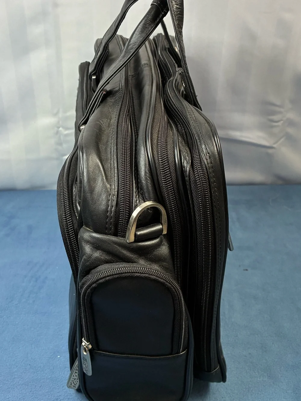 Kenneth Cole Reaction Black Leather Briefcase/Portfolio Bag with Top Handles
